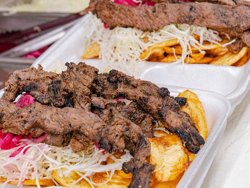 Antojitos Hondurenos Mariela (Food Truck) food